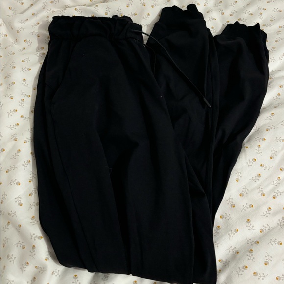 Lululemon On the Fly Jogger - Picture 6 of 6